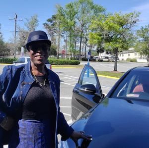 Meet your Posher, Gloria